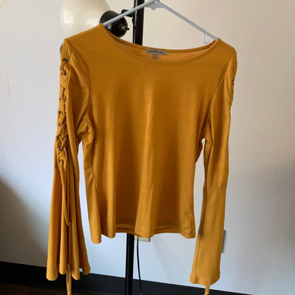 Charlotte Russe golden yellow top size M